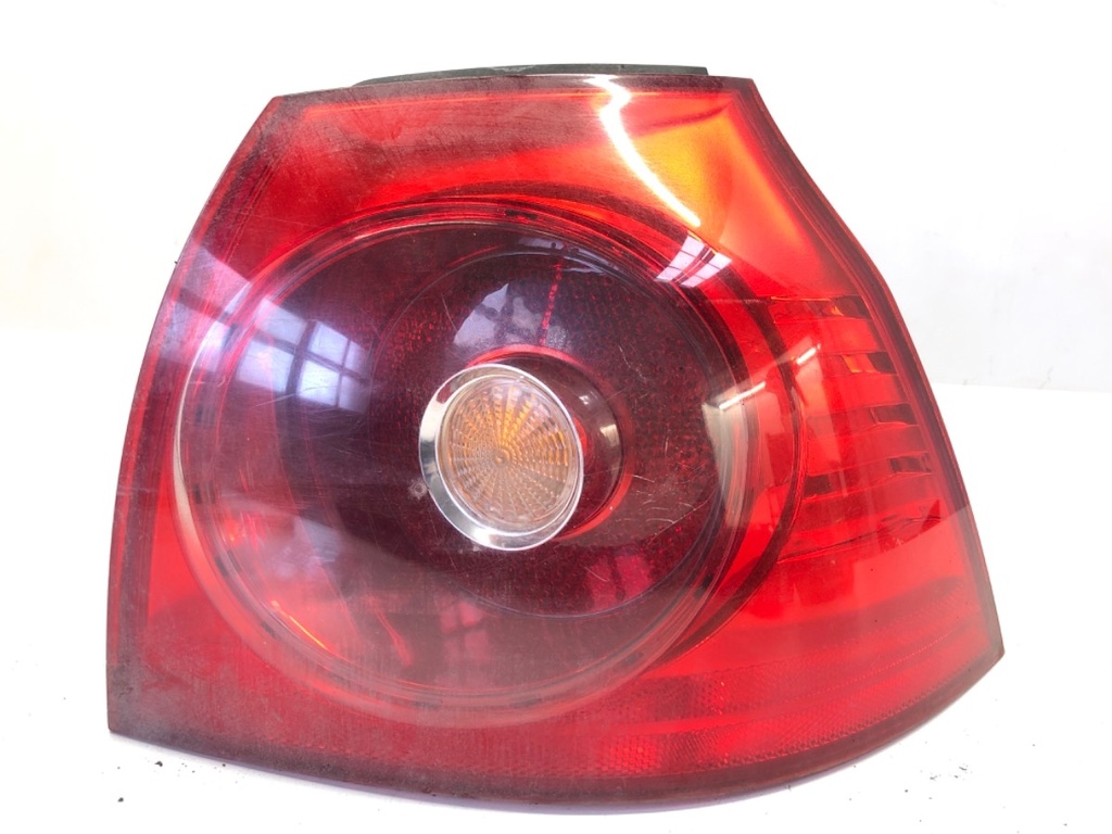 [STARK-844733] Piloto trasero derecho VW Golf V (1K1)