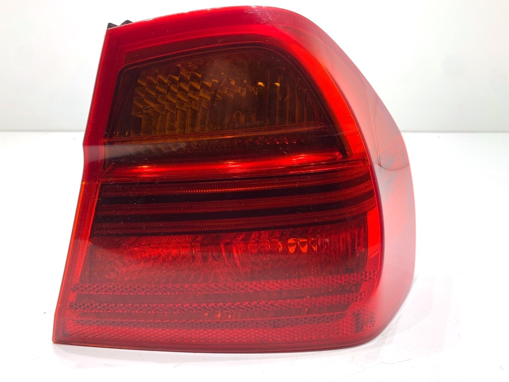 [STARK-862663] Piloto trasero derecho BMW Serie 3 (E90)