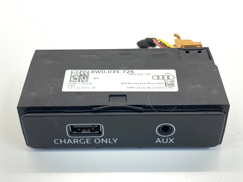 [STARK-873331] Puerto USB Audi A4 Allroad B9 (8WH, 8WJ)