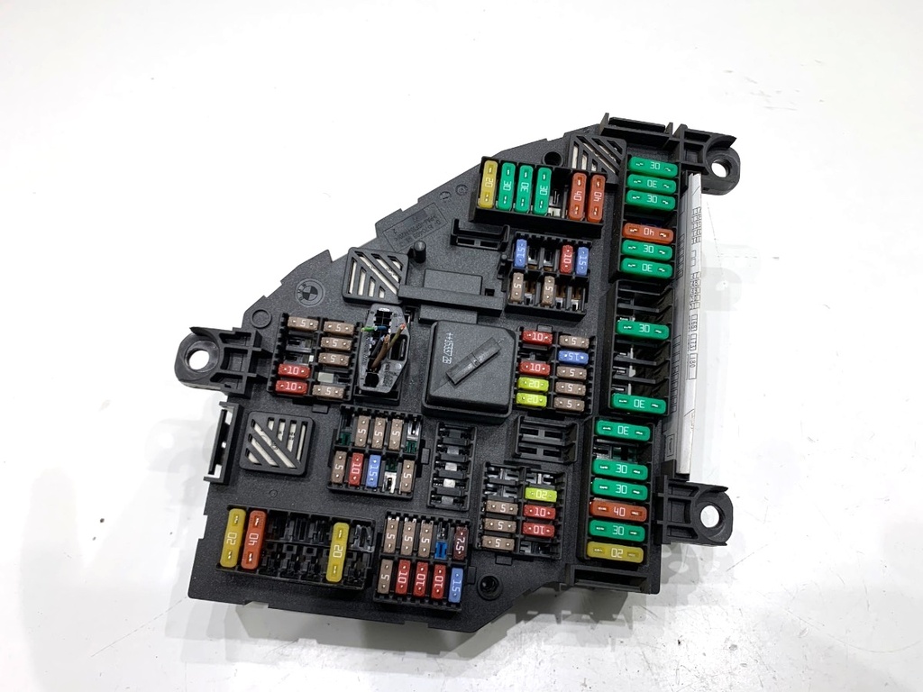 [STARK-874583] Caja de fusibles BMW Serie 5 (F10)