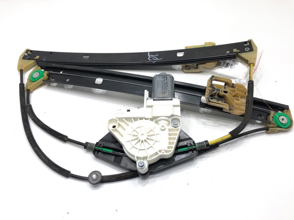 [STARK-875060] Elevalunas trasero derecho Audi A8 D4