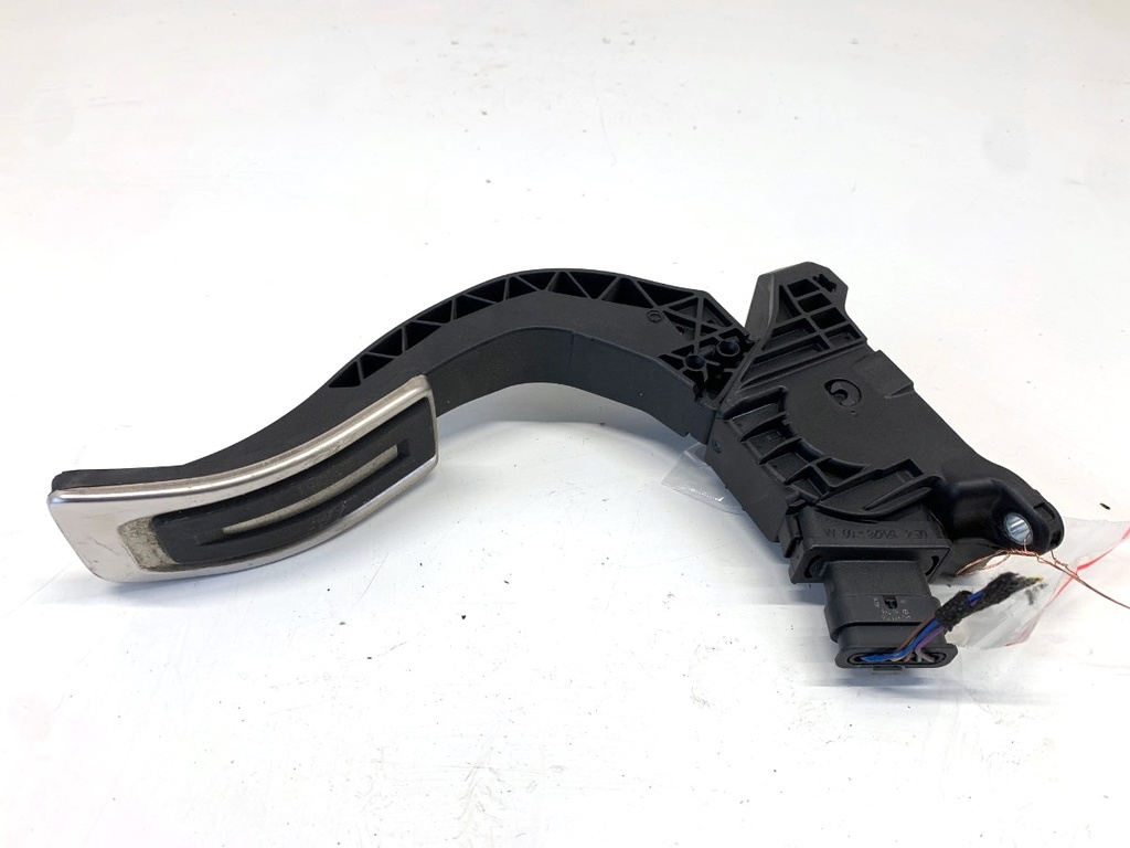 [STARK-875872] Pedal de acelerador Audi A4 B9