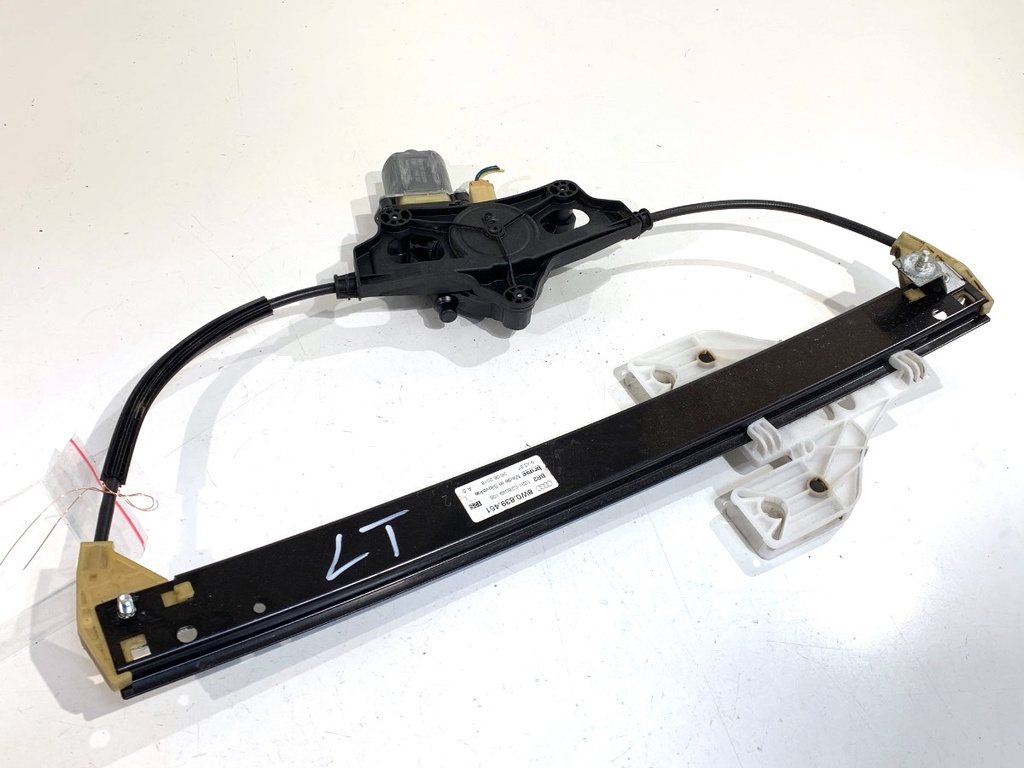 [STARK-875879] Elevalunas trasero izquierdo Audi A4 B9