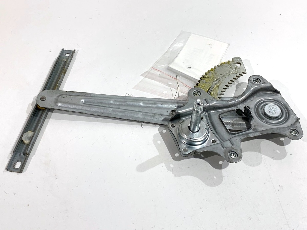 [STARK-876464] Elevalunas trasero derecho NISSAN MICRA V (K14)