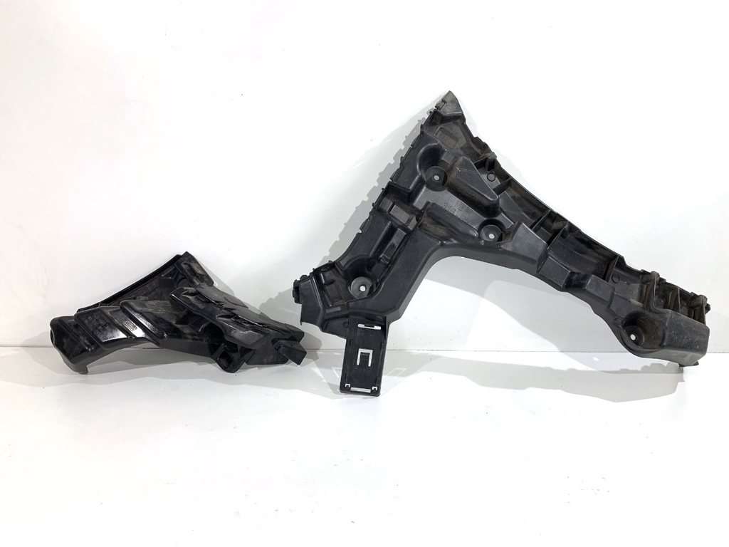 [STARK-876677] Moldura de parachoques trasero derecho Cupra Formentor (KM7)