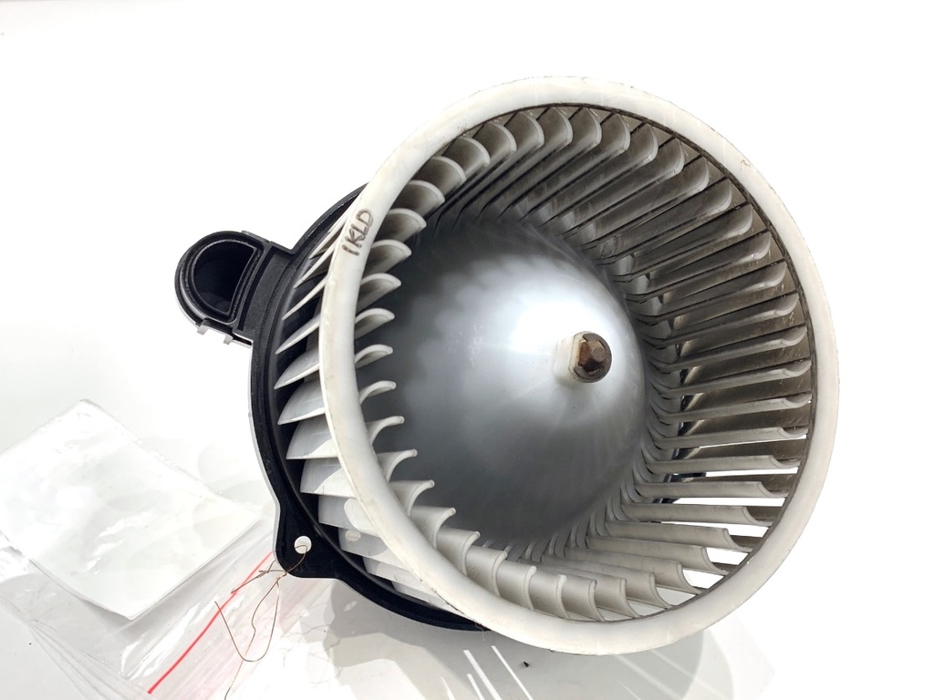 [STARK-878328] Ventilador de calefacción Hyundai i30 Kombi (GD)