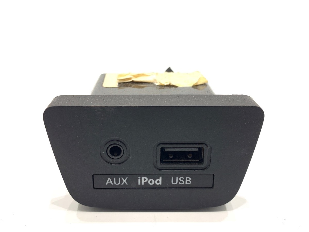 [STARK-878387] Puerto USB Hyundai i30 Kombi (GD)