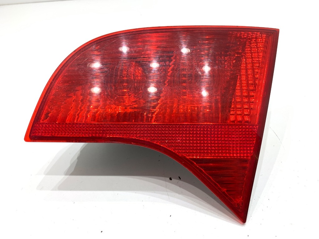 [STARK-885355] Piloto trasero derecho AUDI A4 B7 Avant