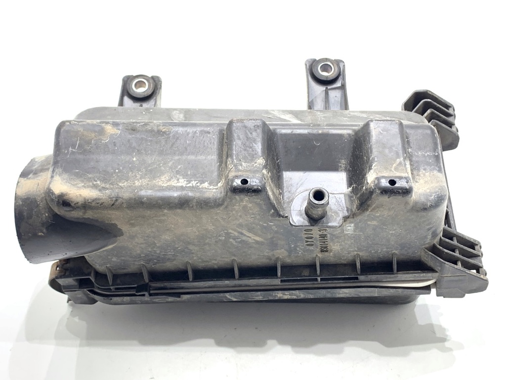 [STARK-889483] Caja de filtro de aire Toyota Yaris (P13)