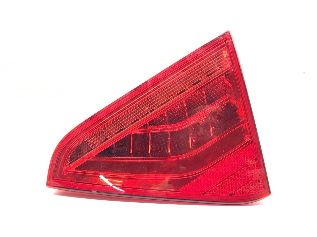 [STARK-892606] Piloto trasero derecho Audi A5 (8T3)