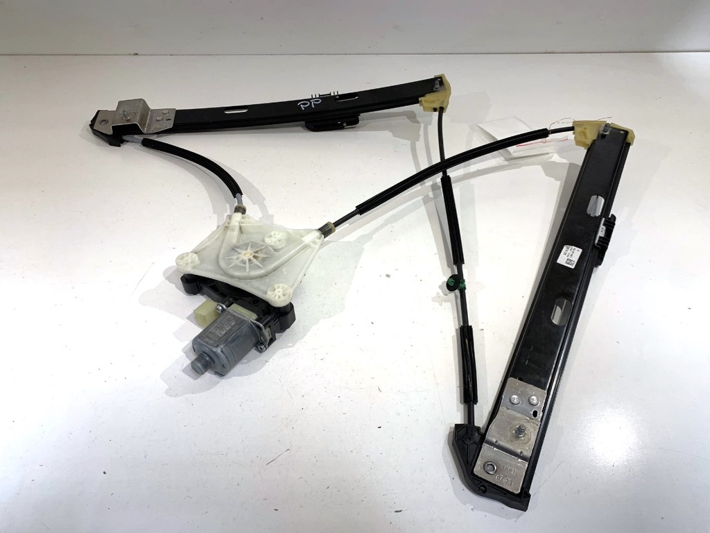[STARK-896822] Elevalunas delantero derecho VW T-ROC (A11)