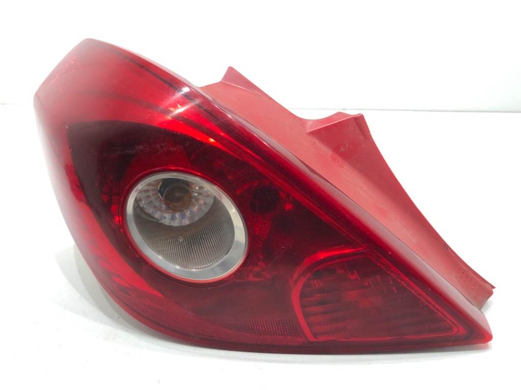 [STARK-901577] Piloto trasero izquierdo para Opel Corsa D