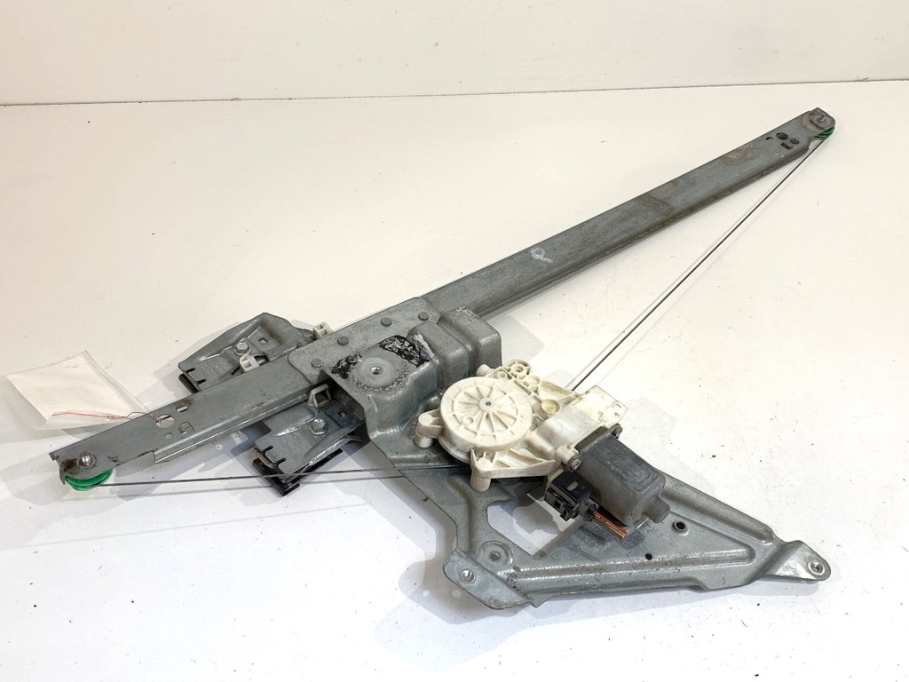 [STARK-901915] Elevalunas delantero derecho Mercedes-Benz Sprinter 3,5-t (B906)