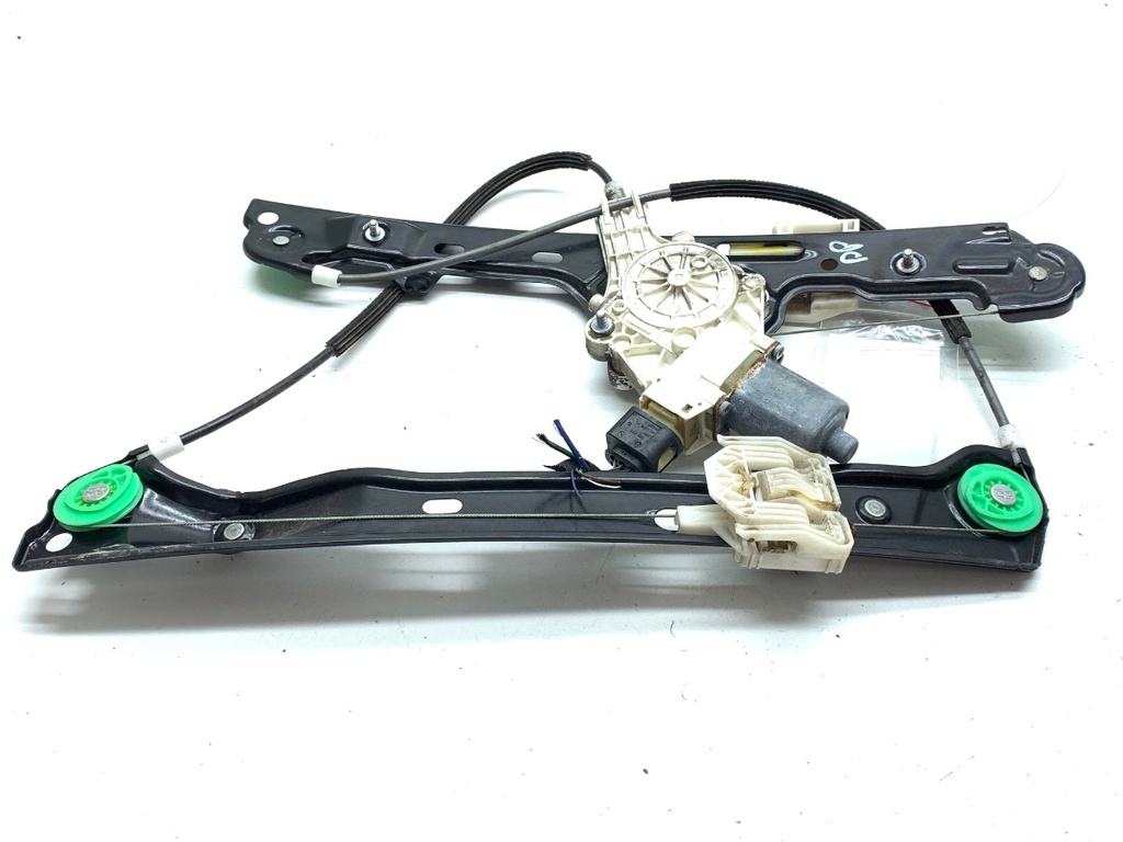 [STARK-902583] Elevalunas delantero derecho BMW Serie 1 (E87)