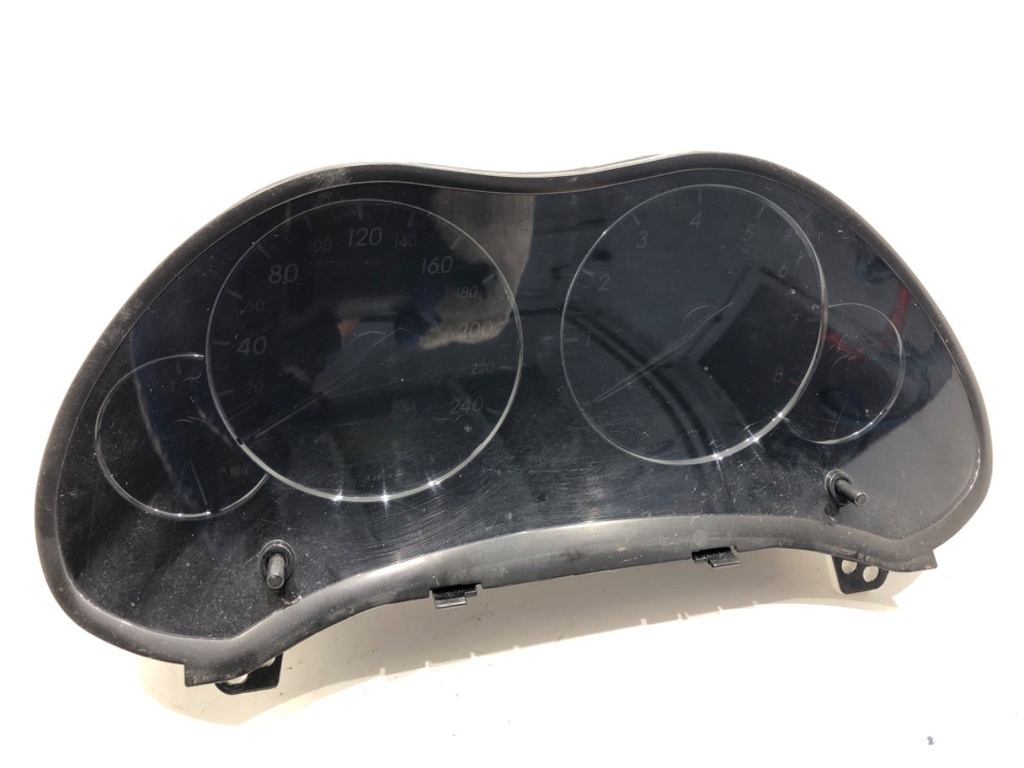 [STARK-903757] Cuadro de instrumentos Toyota Avensis (T25)