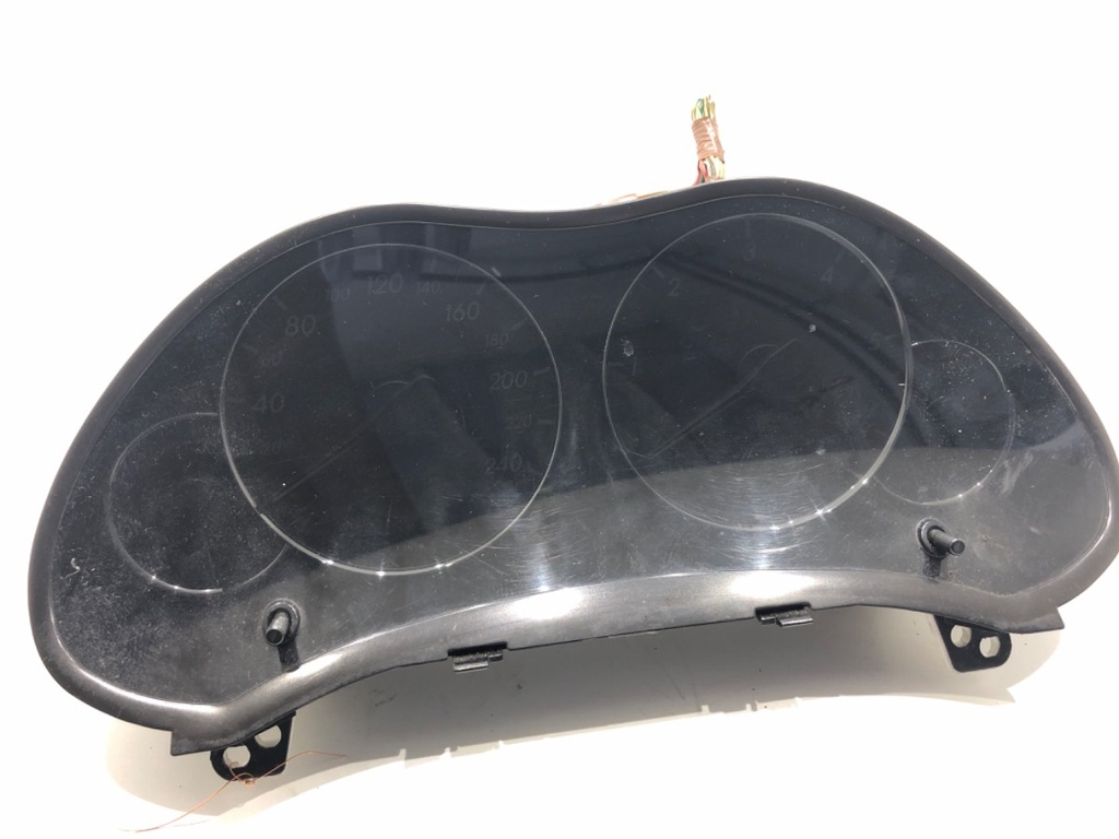 [STARK-904623] Cuadro de instrumentos Toyota Avensis (_T25_)
