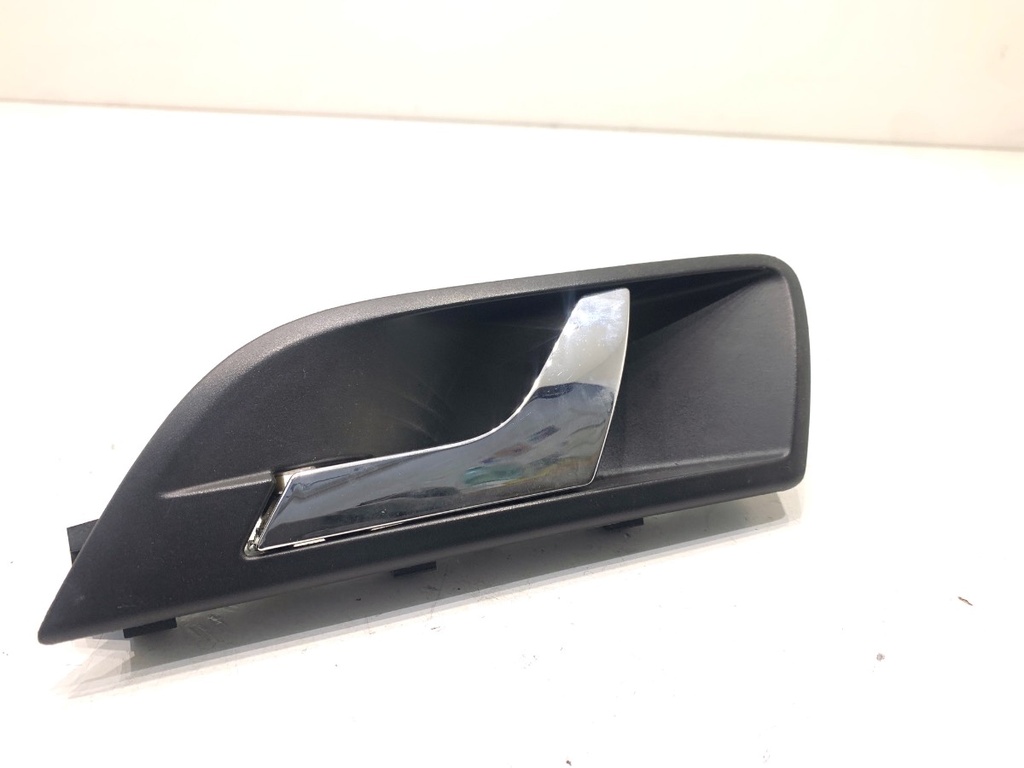 [STARK-905483] Maneta interior de puerta trasera izquierda SKODA Superb II Kombi (3T5)
