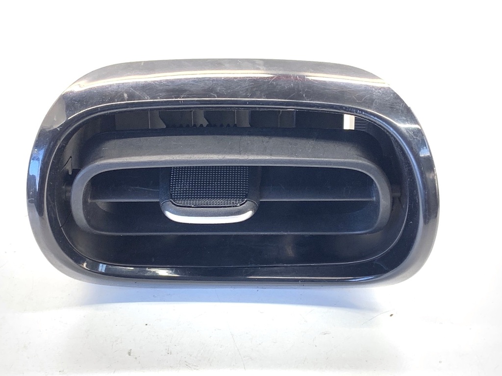 [STARK-907337] Rejilla de ventilación delantera izquierda Toyota Yaris Cross (MXP_)