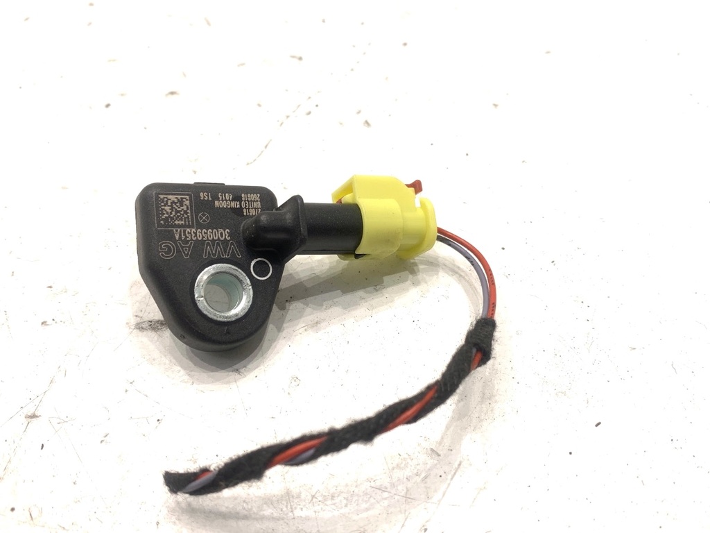 [STARK-907853] Sensor de impacto VW Passat B8
