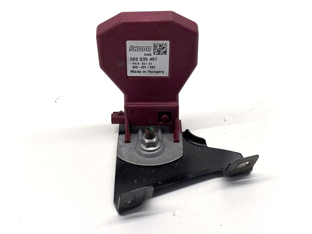 [STARK-909596] Amplificador de audio SKODA OCTAVIA IV Combi (NX5)