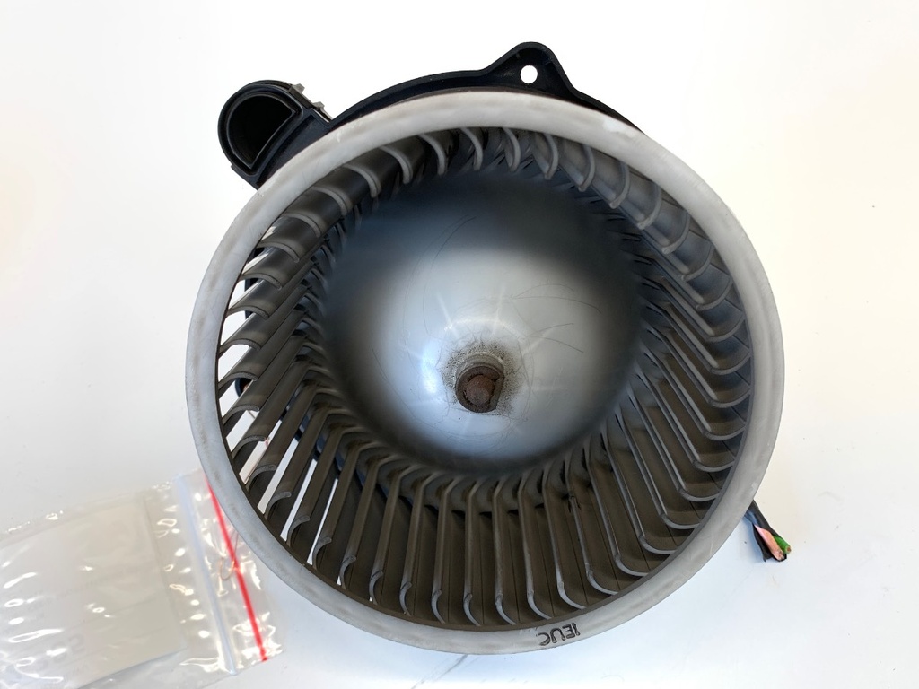 [STARK-912385] Ventilador de calefacción KIA CEE'D Sportswagon (JD)