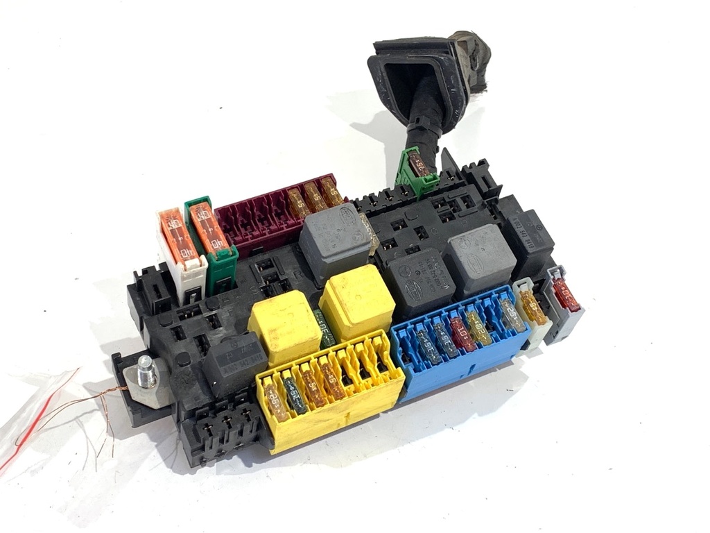 [STARK-912720] Caja de fusibles Mercedes-Benz Clase B W246