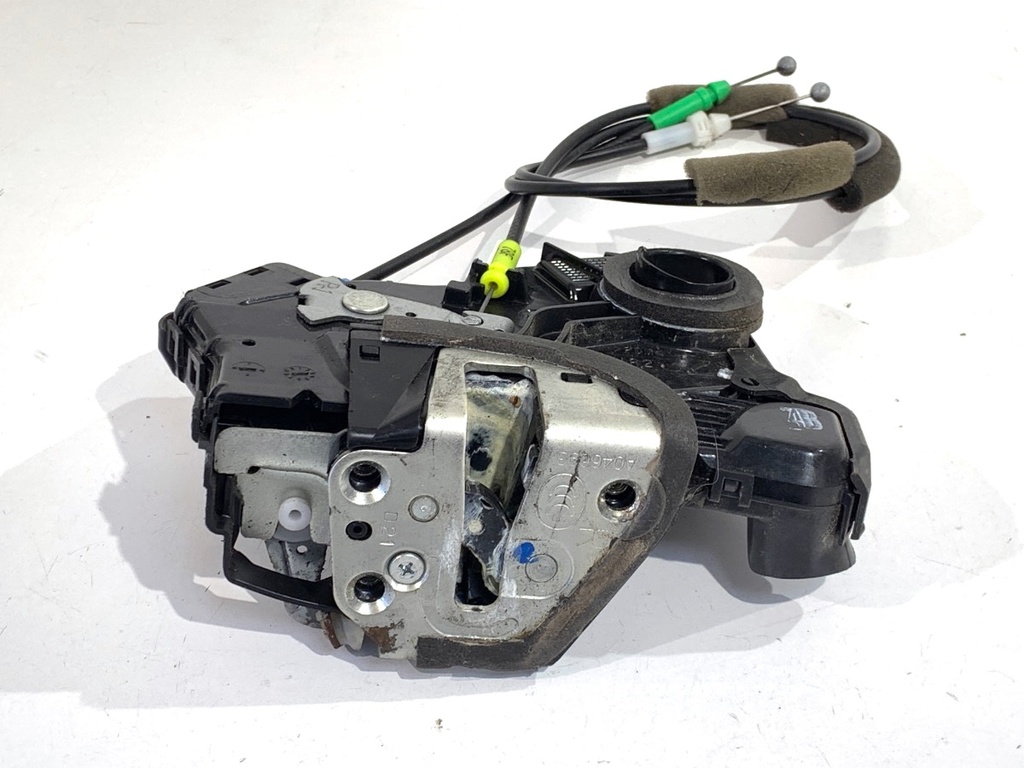 [STARK-913058] Cerradura de puerta delantera derecha Toyota Avensis Kombi (T27)