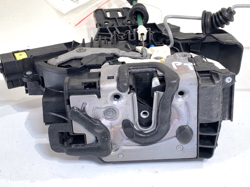 [STARK-913655] Cerradura de puerta trasera derecha Mercedes-Benz GLC (X253)