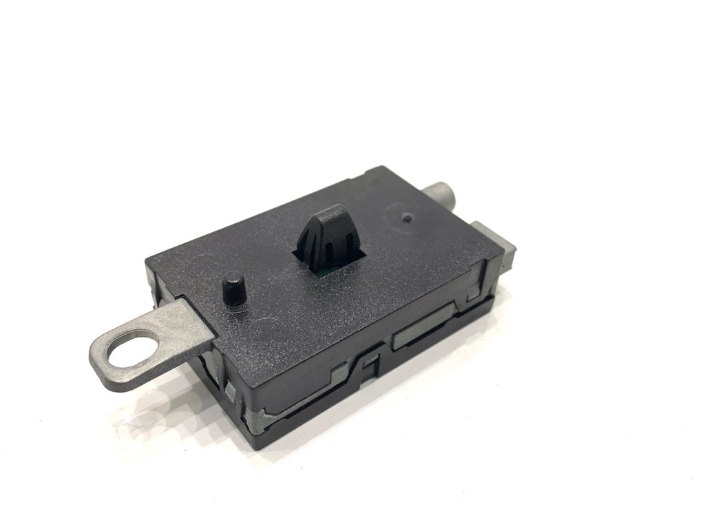 [STARK-915304] Amplificador de audio Ford Kuga II (DM2)