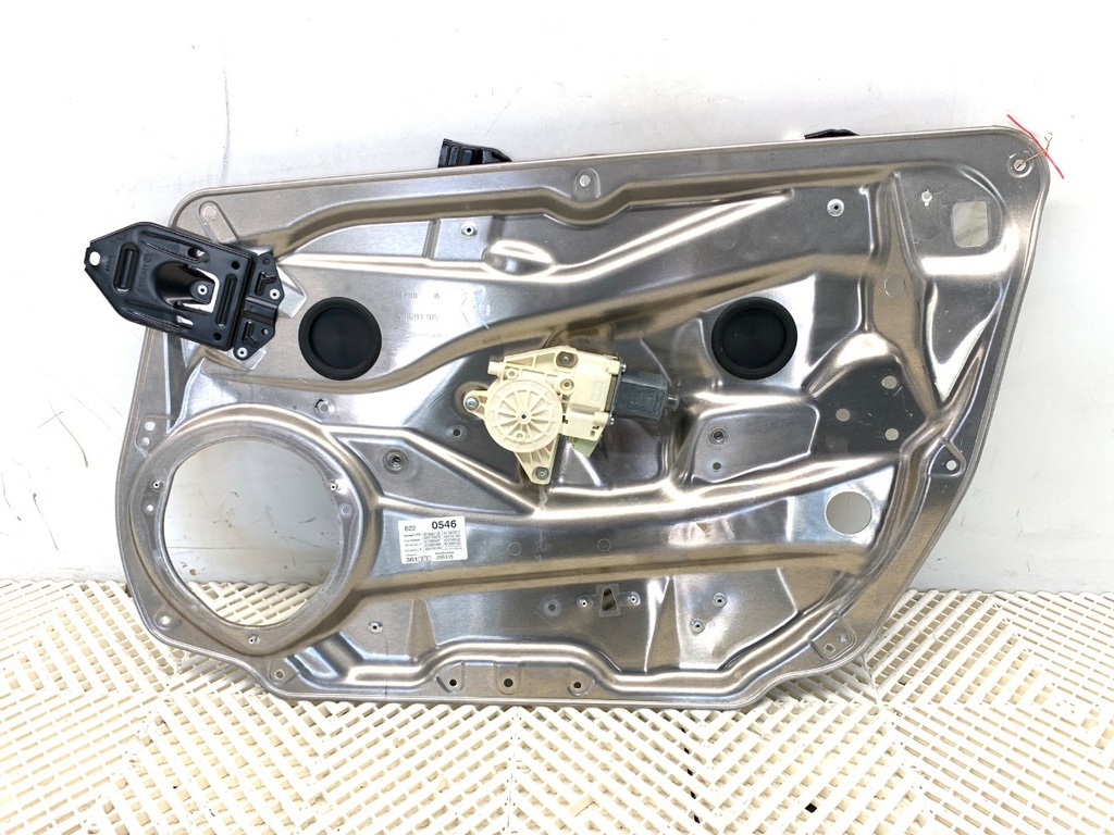[STARK-915554] Elevalunas delantero derecho Mercedes-Benz Clase E (W212)