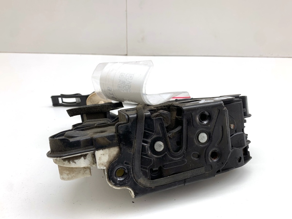 [STARK-916909] Cerradura de puerta delantera izquierda VW Golf VII Variant
