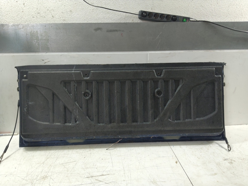 [MTD-537473] Portón trasero Nissan Navara NP300 D23 2017