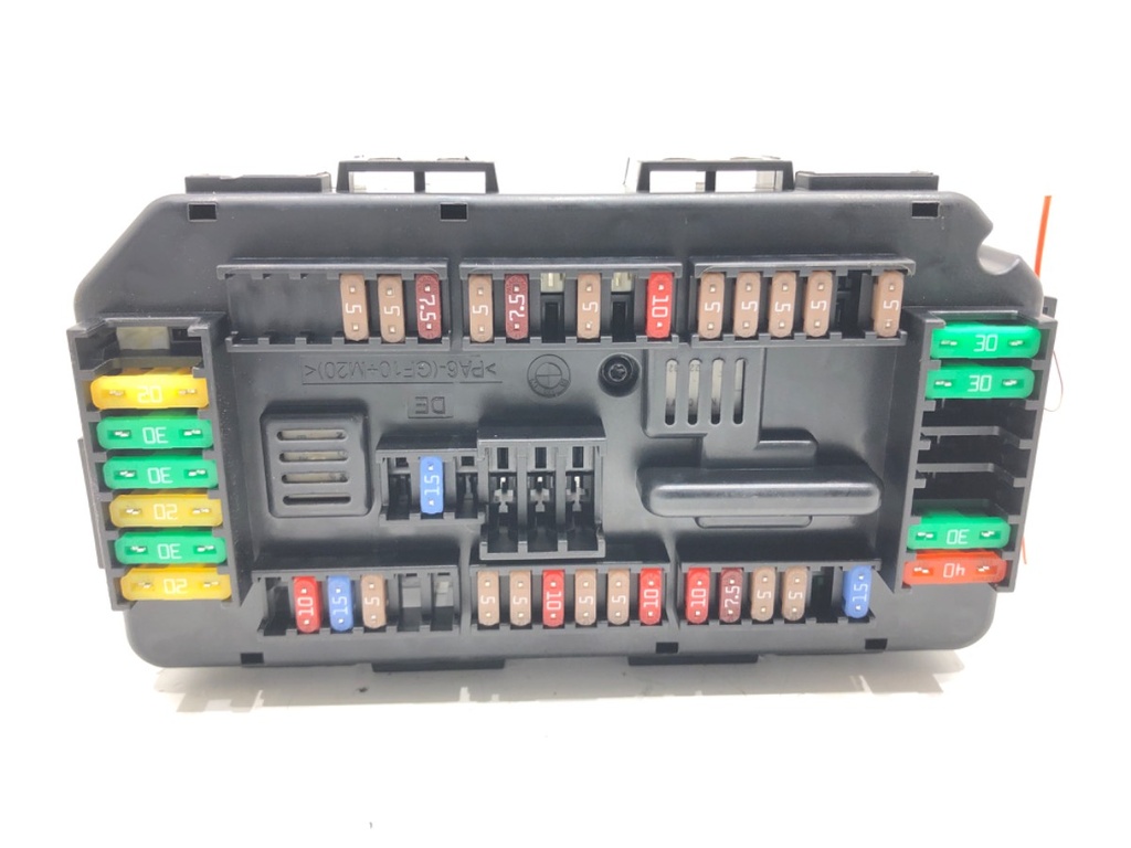 [STARK-669527] Caja de fusibles BMW Serie 3 (F30, F80)