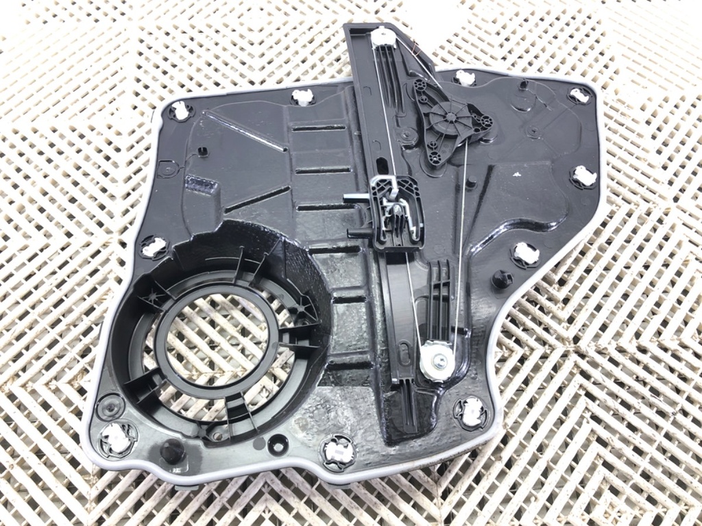 [STARK-671845] Elevalunas trasero izquierdo Ford Focus IV Turnier