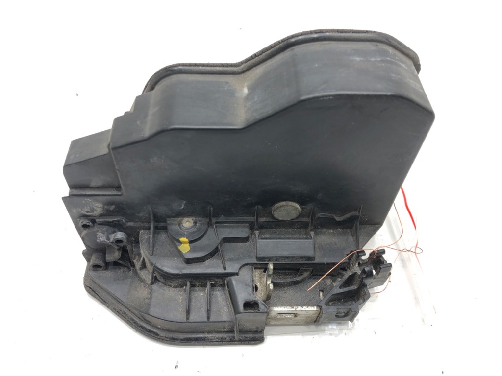 [STARK-673761] Cerradura de puerta delantera derecha BMW Serie 1