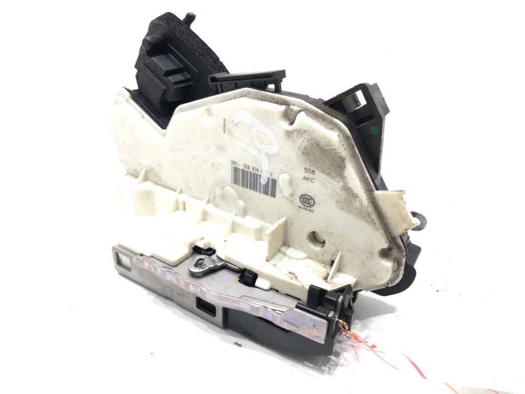 [STARK-675386] Cerradura de puerta trasera derecha Skoda Rapid