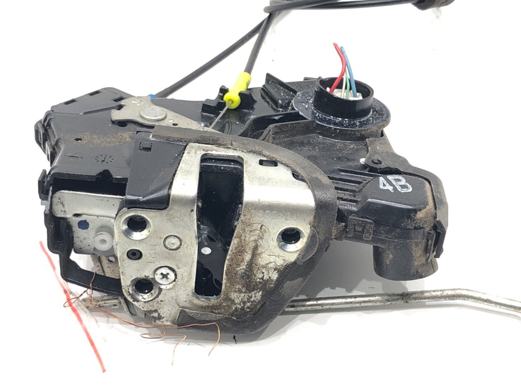 [STARK-675910] Cerradura de puerta delantera derecha TOYOTA AVENSIS Kombi (_T27_)