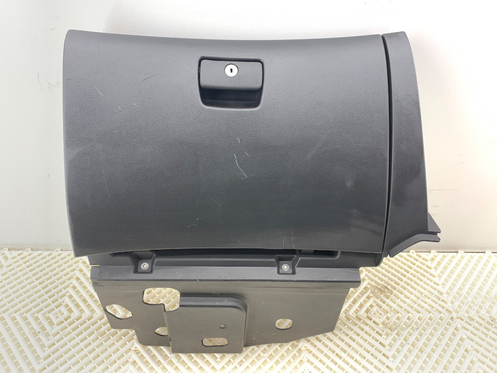 [STARK-676400] Guantera Chevrolet Cruze (J300)