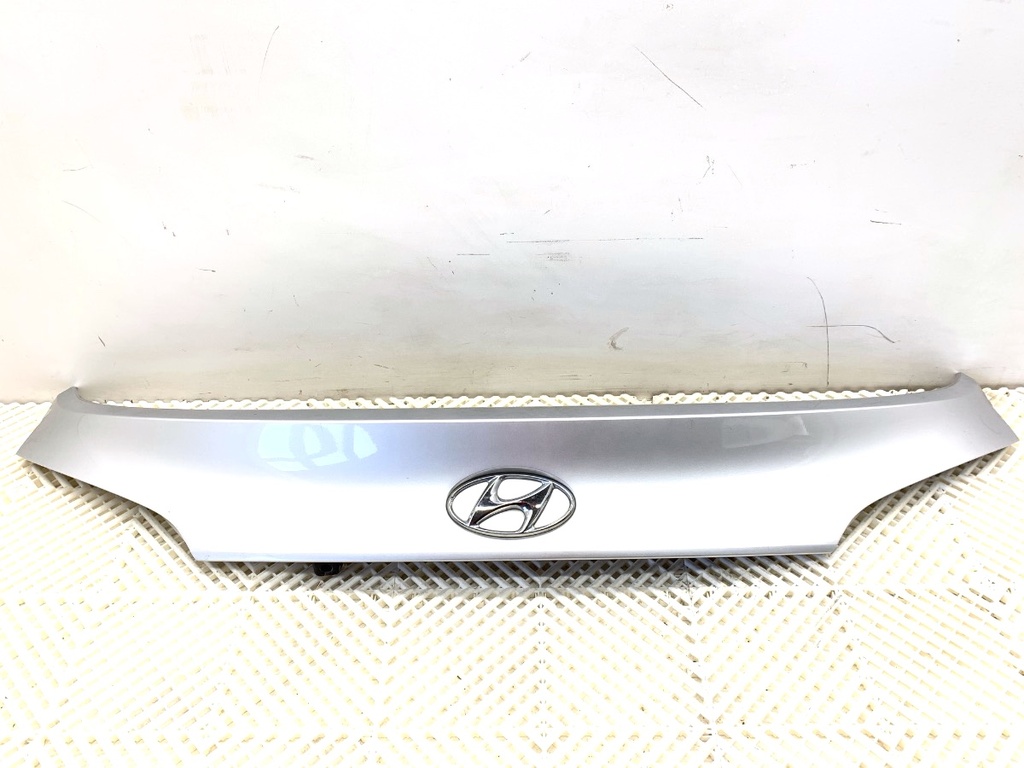 [STARK-849659] Moldura de portón trasero HYUNDAI ix35 (LM, EL, ELH) 2009-2022