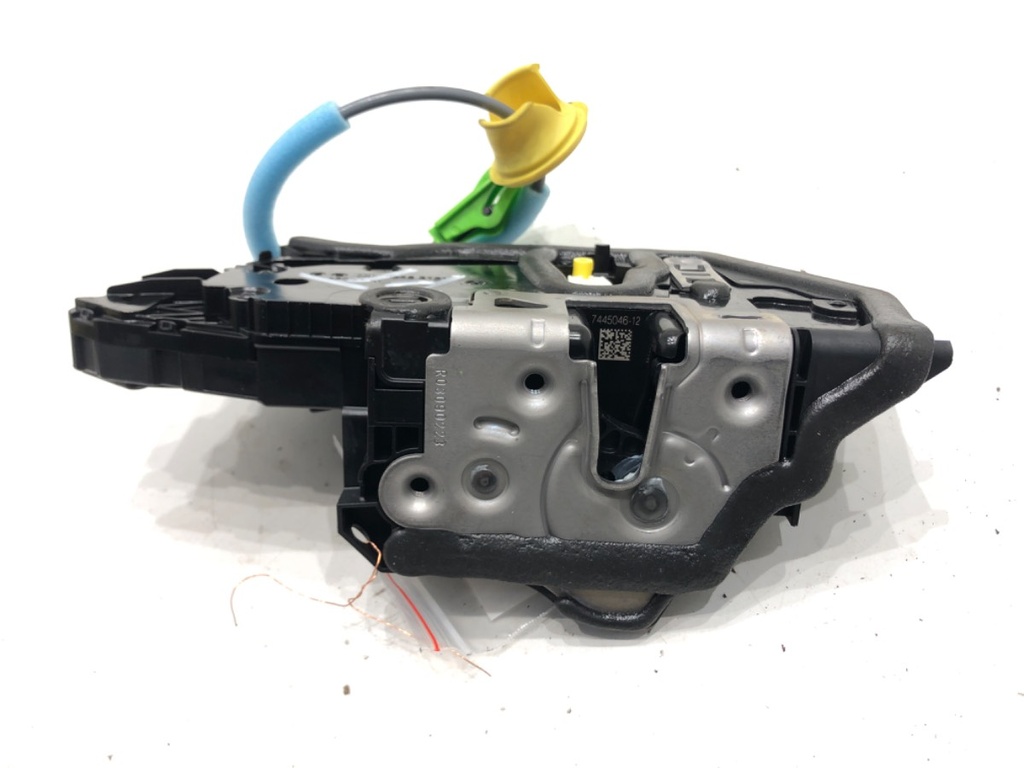 [STARK-681909] Cerradura de puerta trasera derecha BMW X1 (U11)