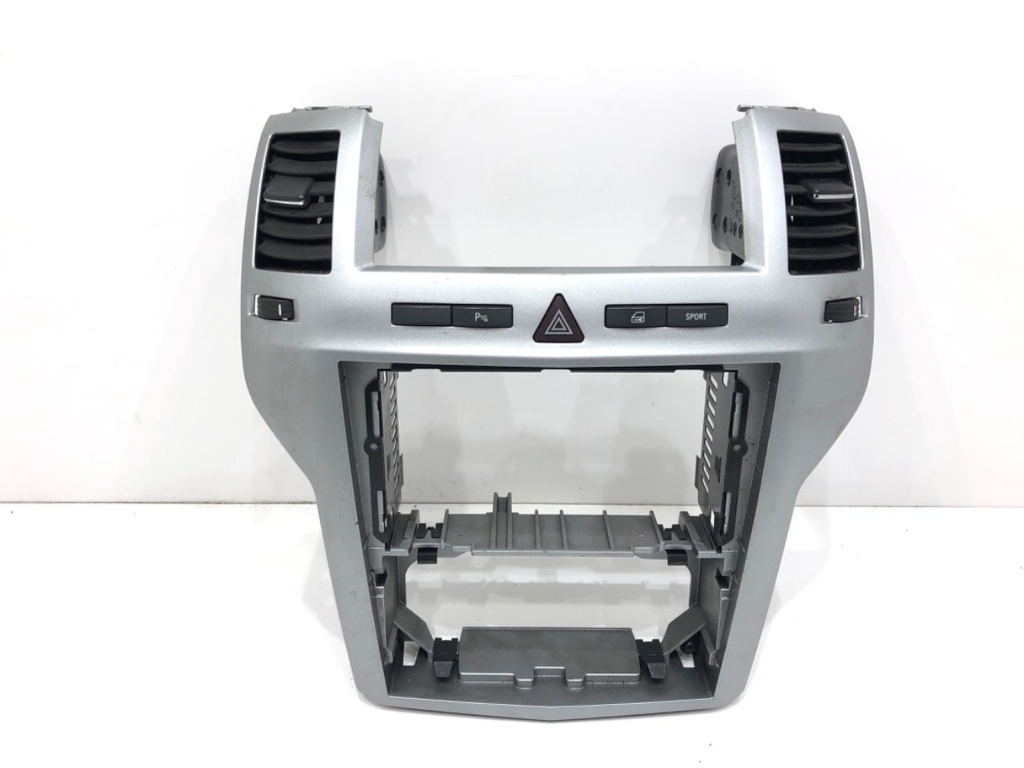 [STARK-682108] Rejilla de ventilación frontal Opel Zafira B