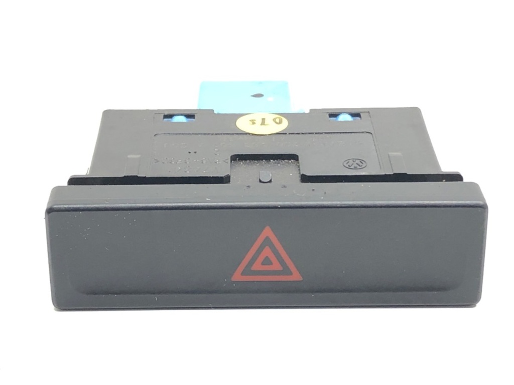 [STARK-682252] Interruptor de luces de emergencia MAN TGE