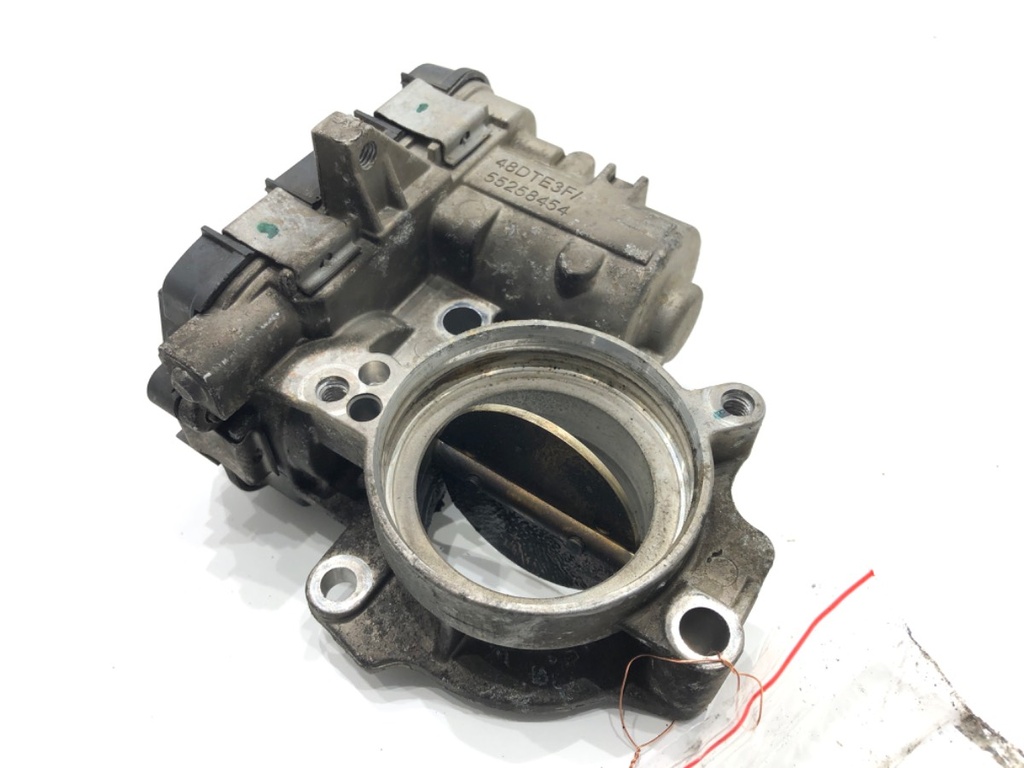 [STARK-685906] Cuerpo de mariposa Fiat Tipo sedan (356_)