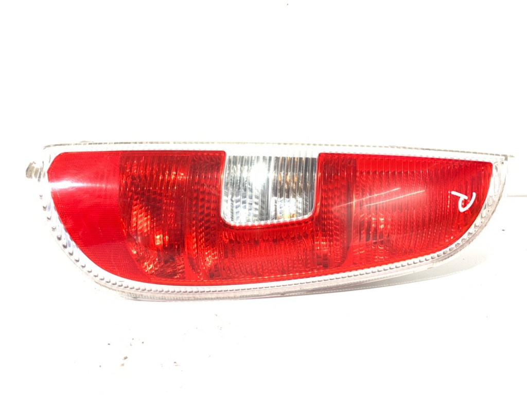 [STARK-691514] Piloto trasero derecho Skoda Roomster (5J7)