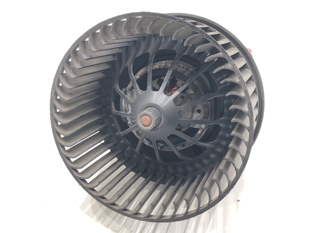 [STARK-693072] Ventilador de habitáculo Volvo V40