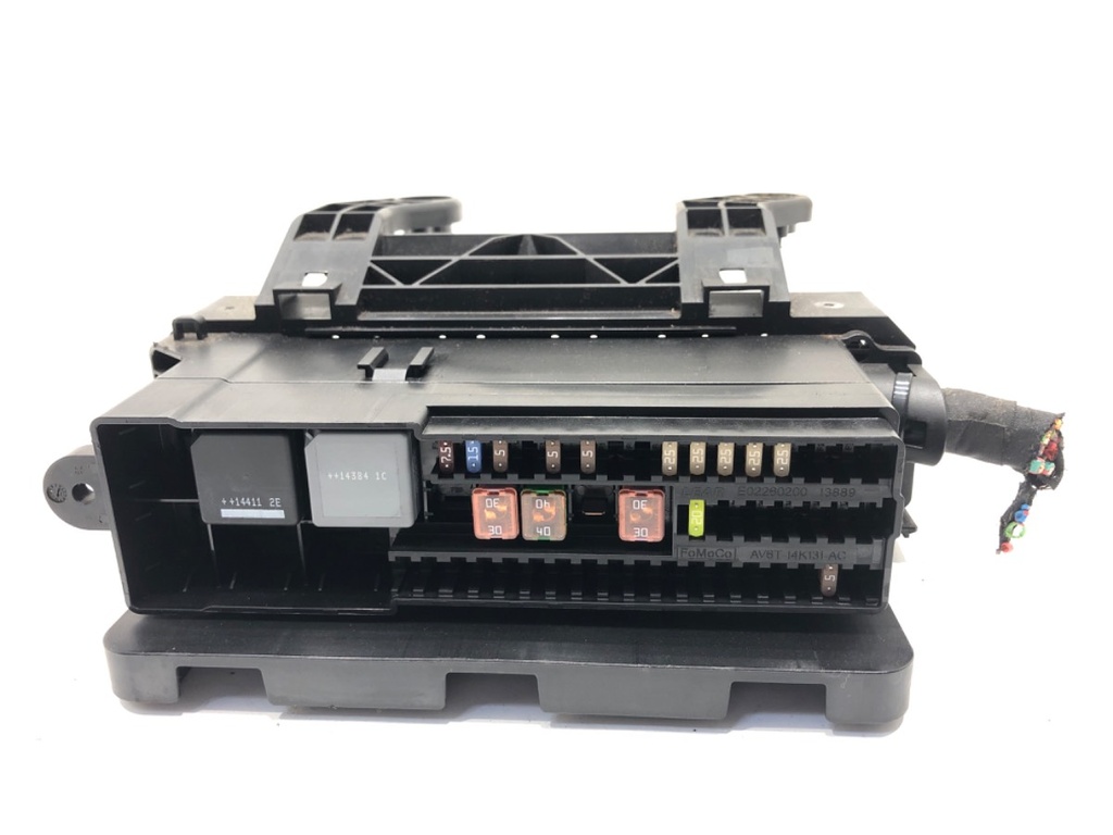 [STARK-693079] Caja de fusibles Volvo V40 (525, 526)