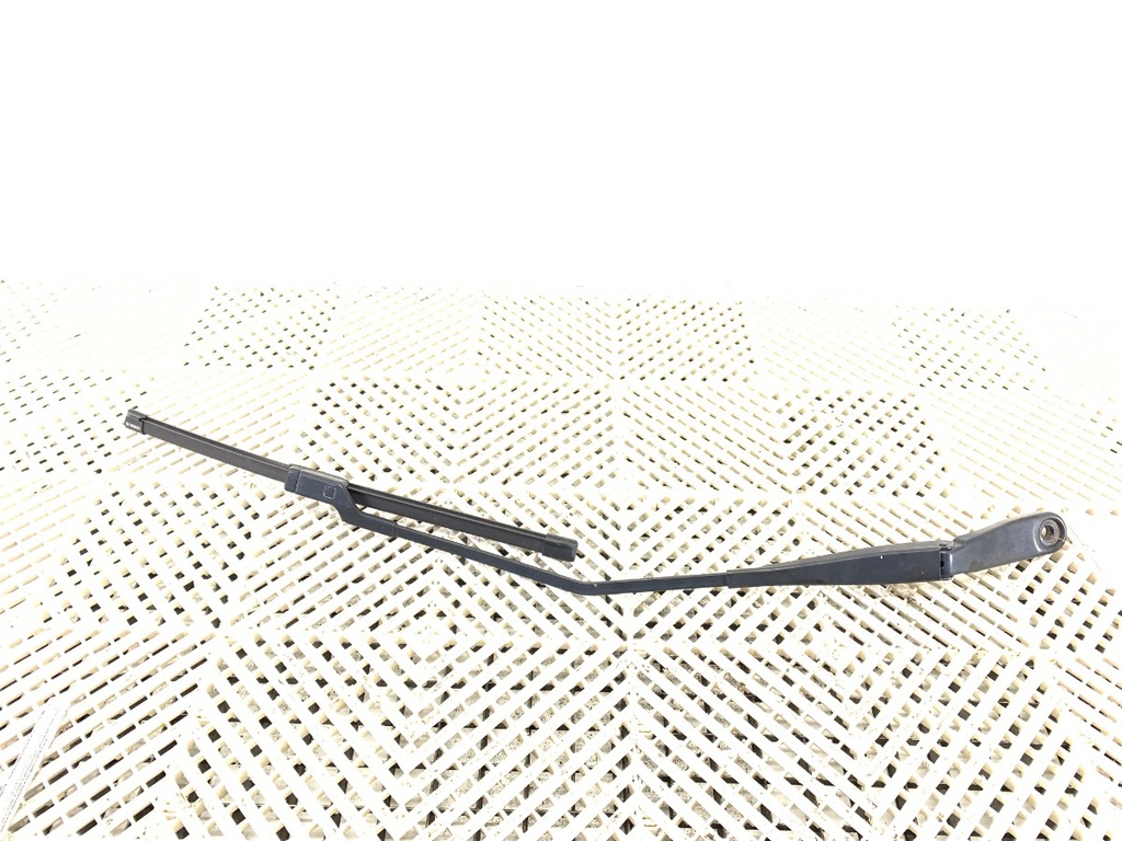 [STARK-693088] Brazo de limpiaparabrisas delantero derecho Volvo V40