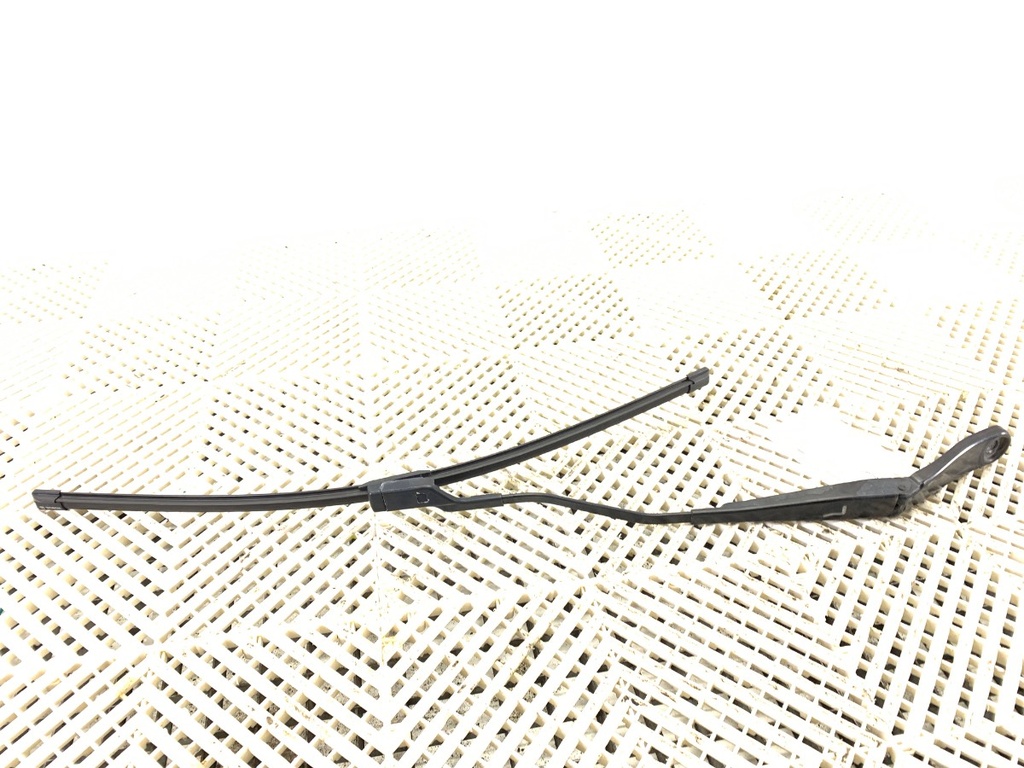 [STARK-693089] Brazo de limpiaparabrisas delantero izquierdo Volvo V40