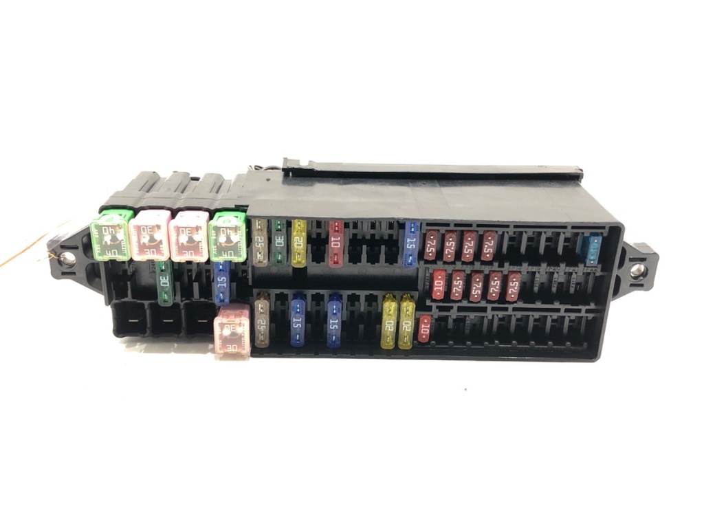 [STARK-694086] Caja de fusibles Skoda Fabia III Kombi