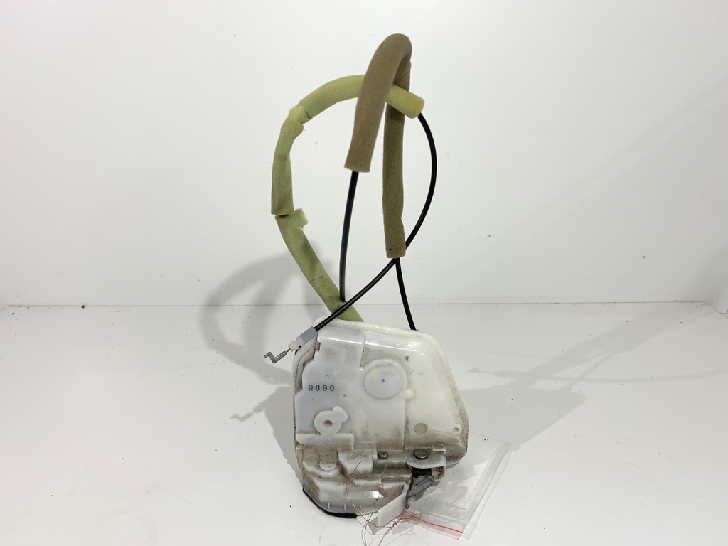 [STARK-695482] Cerradura de puerta delantera derecha Mazda 2 (DE_, DH_)